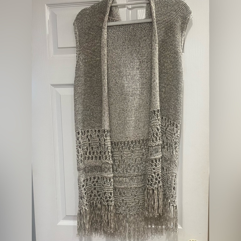 Beautiful Elie Tahari fringe vest